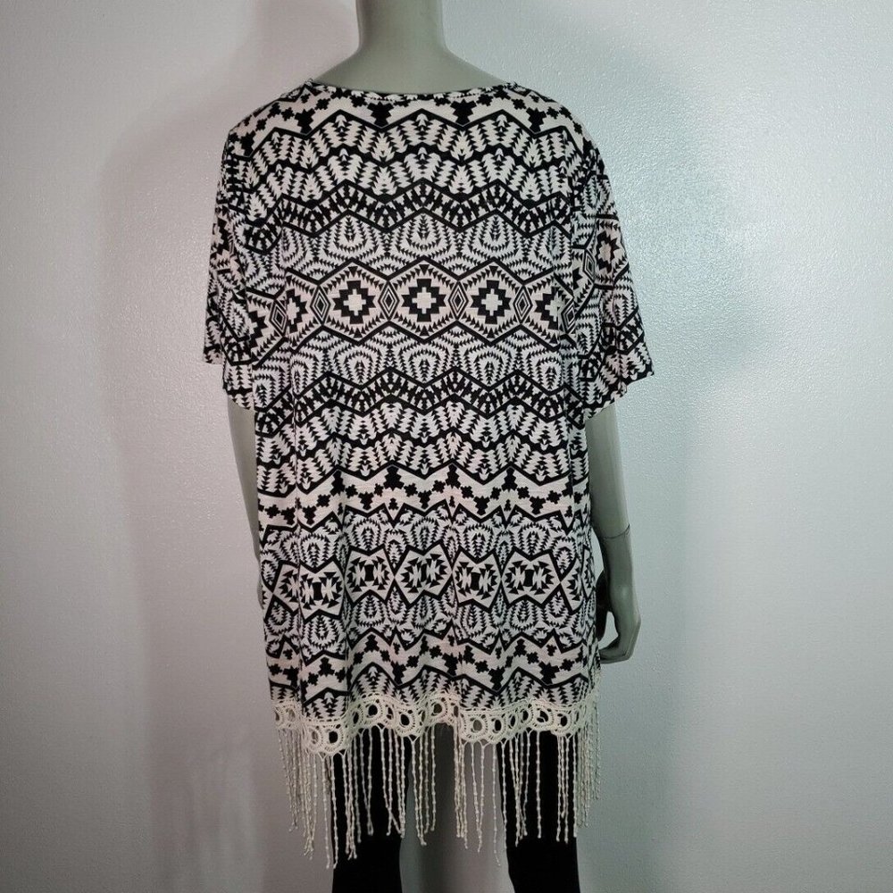 Catherines Top Plus Size 2X‎ Petite Tunic Fringe Stretch V-Neck Pullover Black - Picture 4 of 6